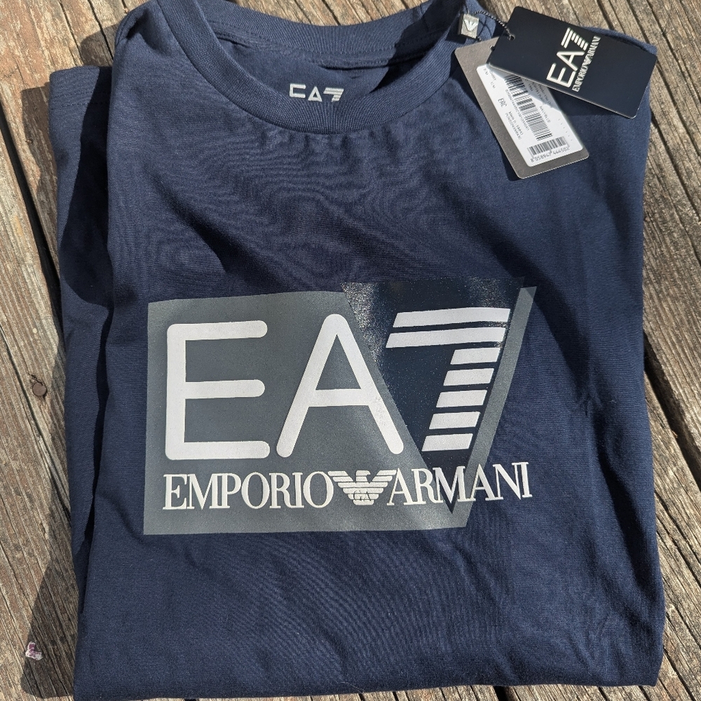 NWT Emporio Armani T Shirt Size M